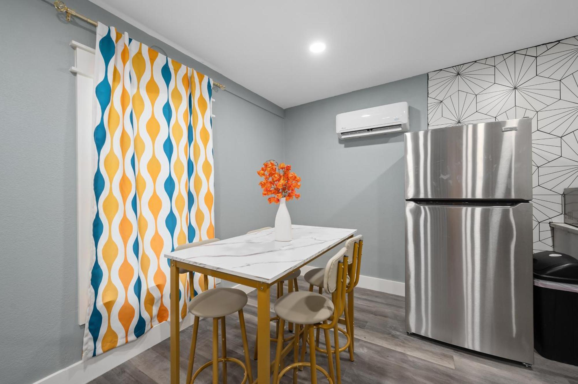 Elegant 2Br Apt Near Med Center With Free Park Хюстън Екстериор снимка