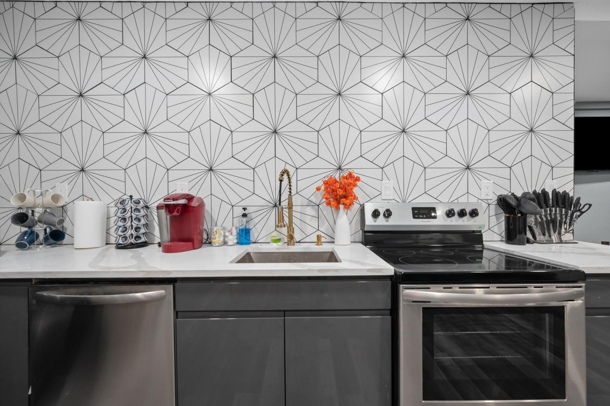 Elegant 2Br Apt Near Med Center With Free Park Хюстън Екстериор снимка